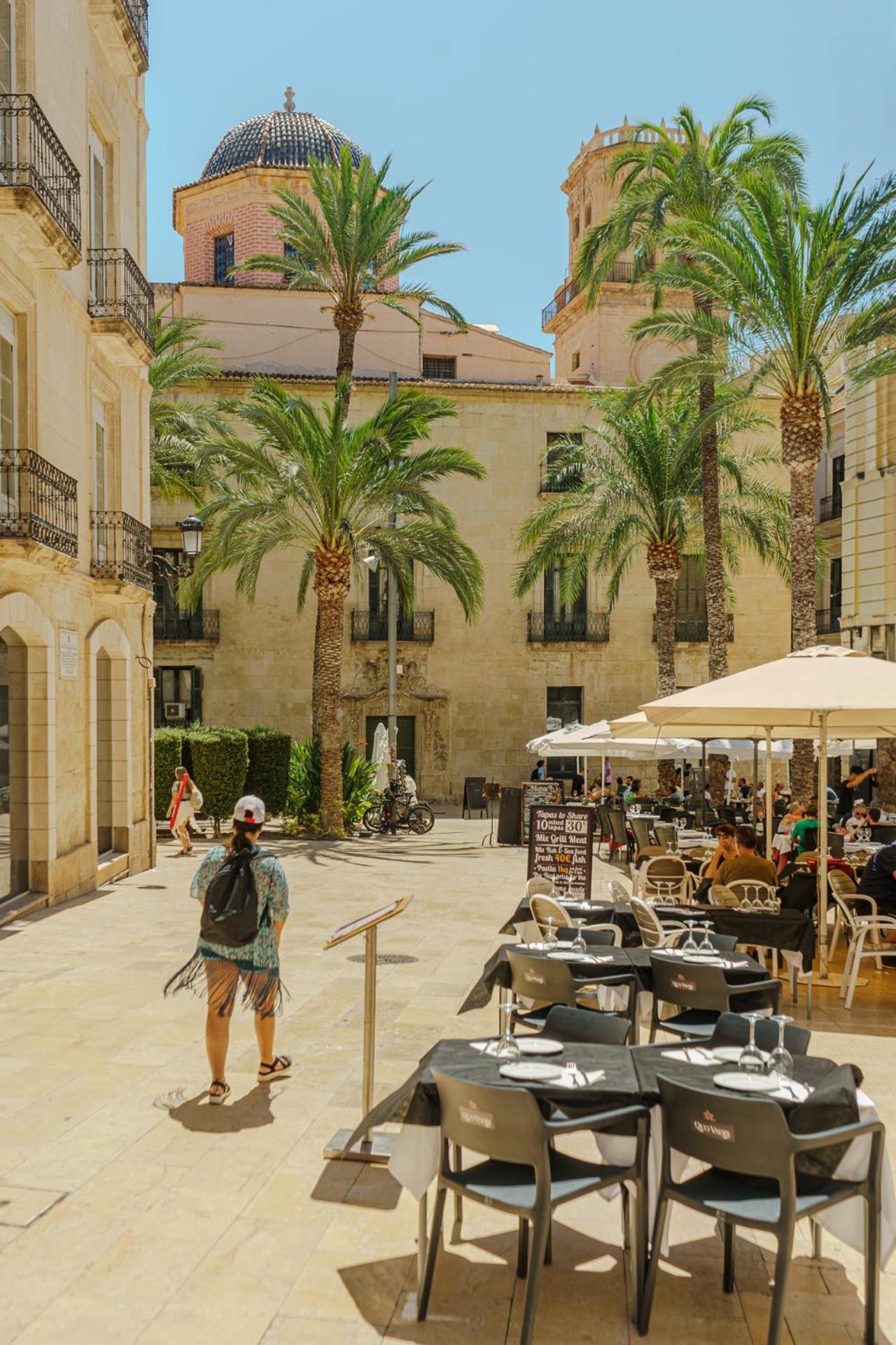 Refined And Practical Studio In Historic Center Of Alicante Exterior photo